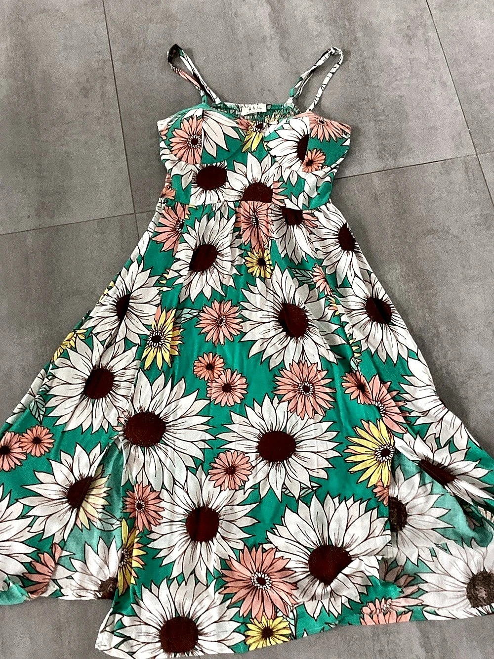 Jolie & Joy Floral Mini Dress in Green & Pink Size Small